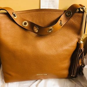 MICHAEL KORS Brooklyn Large Leather Shoulder Bag
